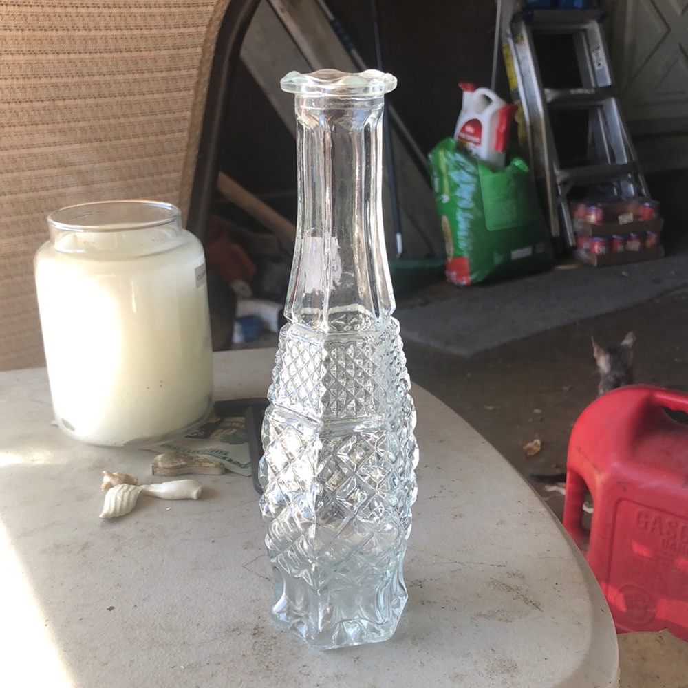 Vintage bud vase